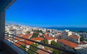 Τina'S Apartment